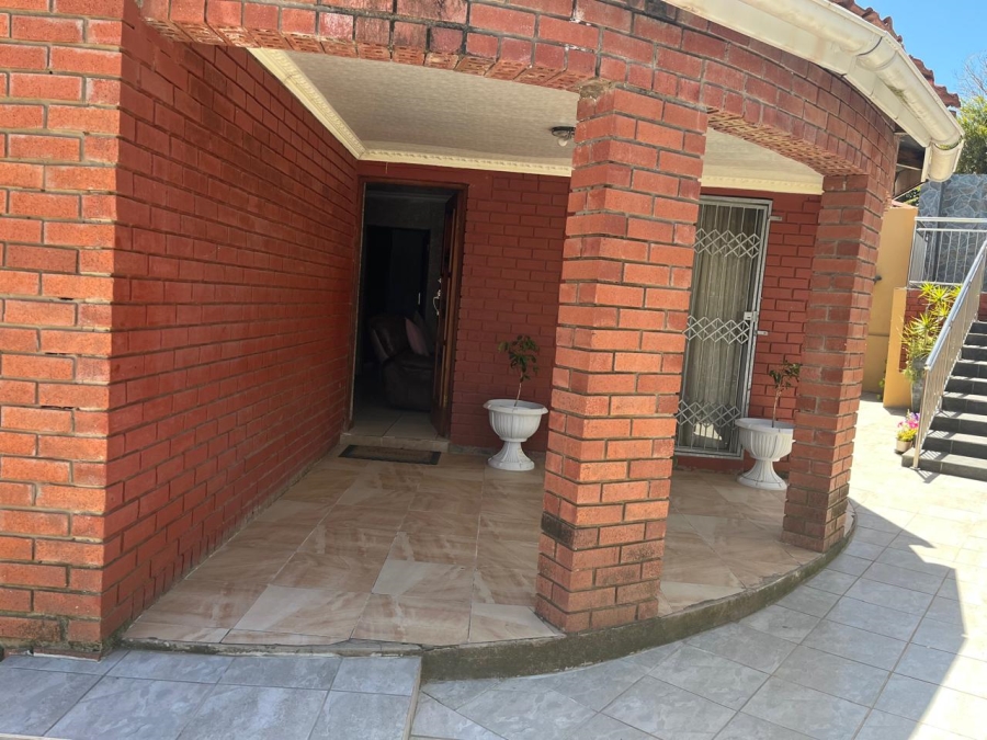 3 Bedroom Property for Sale in Zwelitsha Eastern Cape